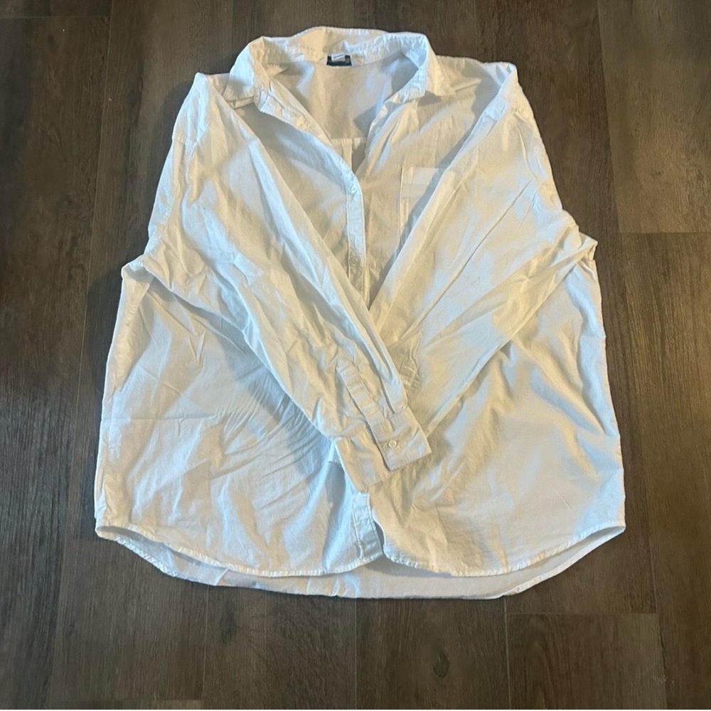 Old Navy Oversized Crisp White Casual Button Down Shirt